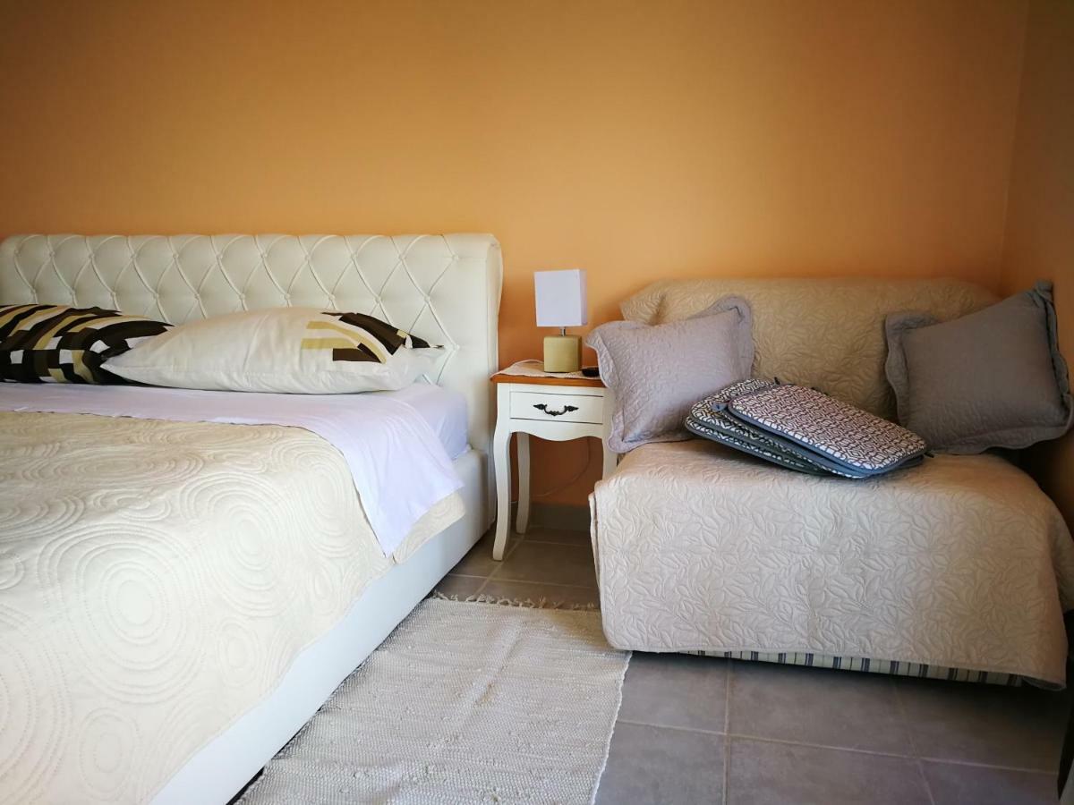 Apartmani Rija 3 Паг Екстер'єр фото